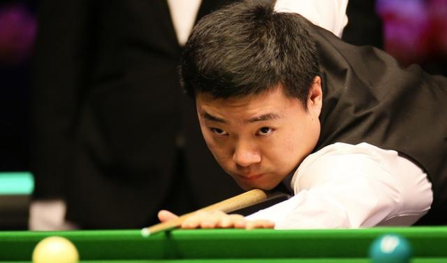 很多球迷在 很多球迷在